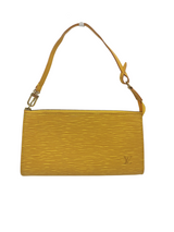 Gul Epi læder Pochette Accessoires taske fra brand: LOUIS VUITTON - We Do Vintage