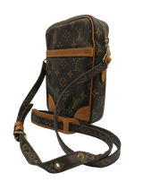 Monogram Canvas Danube taske fra brand: LOUIS VUITTON - We Do Vintage