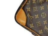 Monogram Canvas Danube taske fra brand: LOUIS VUITTON - We Do Vintage