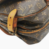 Monogram Canvas Saumur 30 taske fra brand: LOUIS VUITTON - We Do Vintage