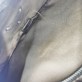 NYLON CROSSBODY taske fra brand: PRADA - We Do Vintage