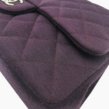 Mørk Lilla jersey classic flap bag jumbo taske fra brand: CHANEL - We Do Vintage