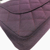 Mørk Lilla jersey classic flap bag jumbo taske fra brand: CHANEL - We Do Vintage