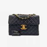 VINTAGE JUMBO SINGLE CLASSIC FLAP BAG taske fra brand: CHANEL - We Do Vintage