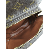 Monogram Canvas Amazone taske fra brand: LOUIS VUITTON - We Do Vintage