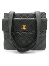 Sort CC Coated Canvas shoulder bag taske fra brand: CHANEL - We Do Vintage