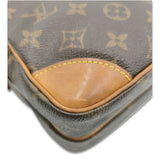 Monogram Canvas Amazone taske fra brand: LOUIS VUITTON - We Do Vintage