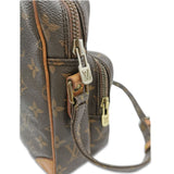 Monogram Canvas Amazone taske fra brand: LOUIS VUITTON - We Do Vintage