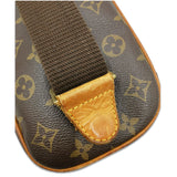 Monogram Canvas Pochette Gange taske fra brand: LOUIS VUITTON - We Do Vintage