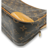 Monogram Canvas Nile MM taske fra brand: LOUIS VUITTON - We Do Vintage