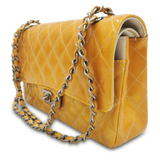 Orange Patent Classic flap medium taske fra brand: CHANEL - We Do Vintage