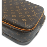 Monogram Canvas Reporter PM taske fra brand: LOUIS VUITTON - We Do Vintage