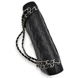 Sort caviar jumbo Classic double flap taske fra brand: CHANEL - We Do Vintage