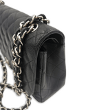 Sort caviar jumbo Classic double flap taske fra brand: CHANEL - We Do Vintage