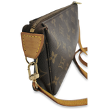 Monogram Canvas Pochette Accessoires m. crossbody rem taske fra brand: LOUIS VUITTON - We Do Vintage