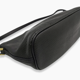 Sort læder boat pochette taske fra brand: GUCCI - We Do Vintage