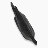 Sort læder boat pochette taske fra brand: GUCCI - We Do Vintage