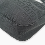 Sort Zucca baguette taske fra brand: FENDI - We Do Vintage