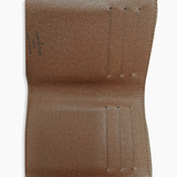 Monogram Canvas koala wallet taske fra brand: LOUIS VUITTON - We Do Vintage