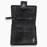 Sort compact wallet taske fra brand: CHANEL - We Do Vintage