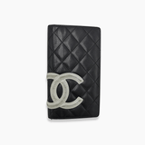Sort/hvid Cambon bifold wallet taske fra brand: CHANEL - We Do Vintage