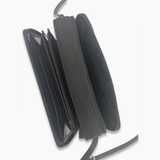 Nylon crossbody taske fra brand: PRADA - We Do Vintage