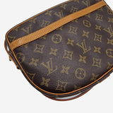 MONOGRAM CANVAS JEUNE FILLE MM