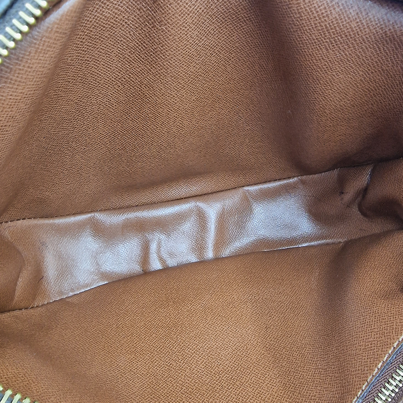 MONOGRAM CANVAS JEUNE FILLE MM