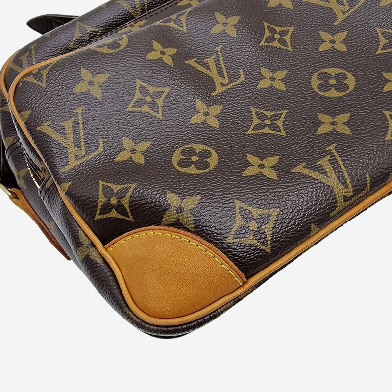 MONOGRAM CANVAS NILE MM