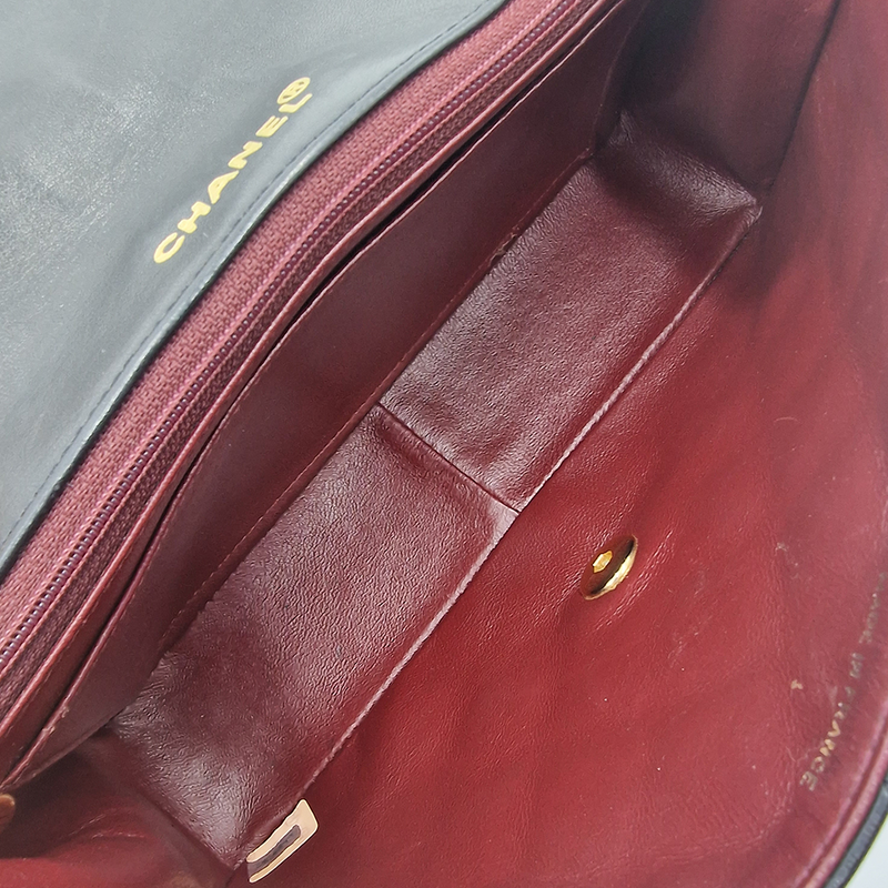 VINTAGE diamant quilted flap bag