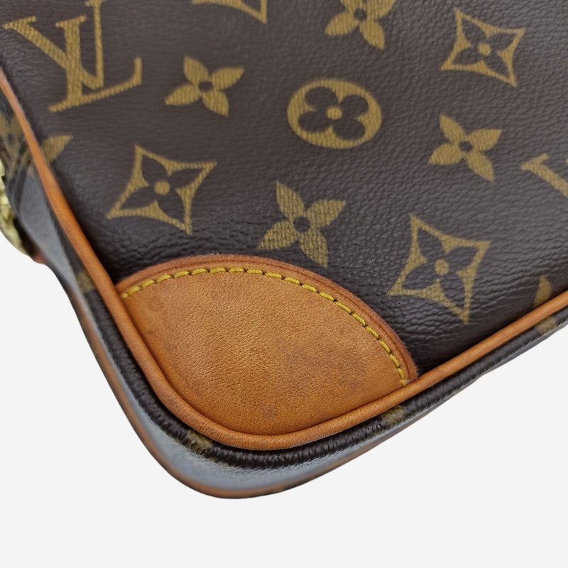 MONOGRAM CANVAS NILE MM