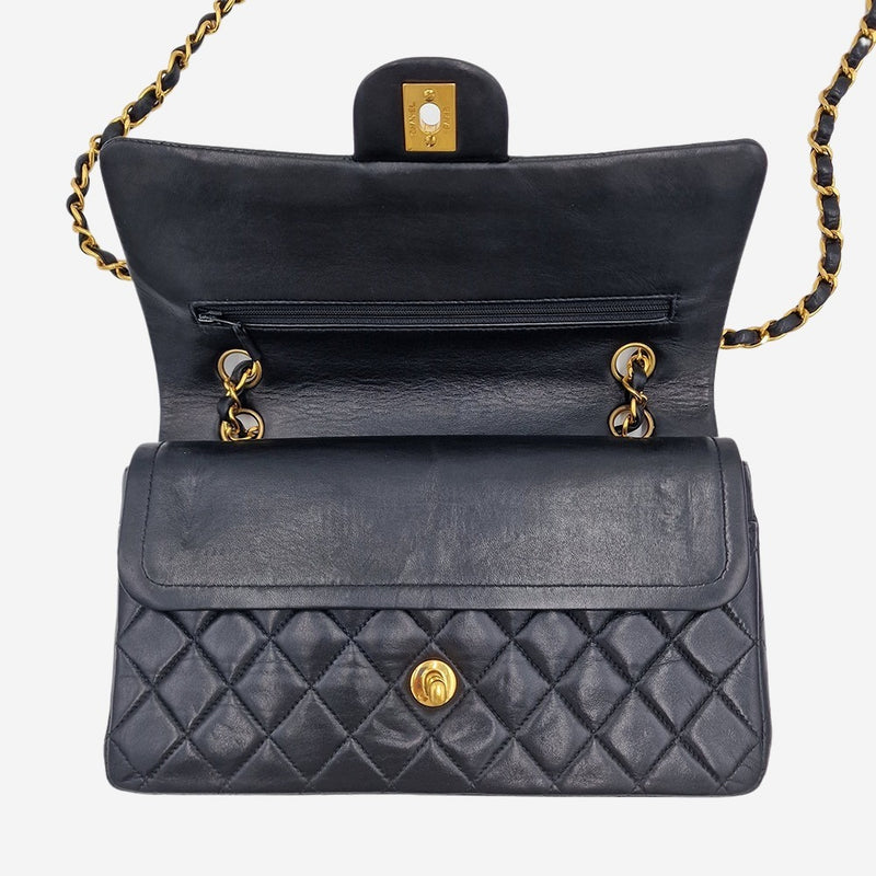 CLASSIC DOUBLE FLAP MEDIUM