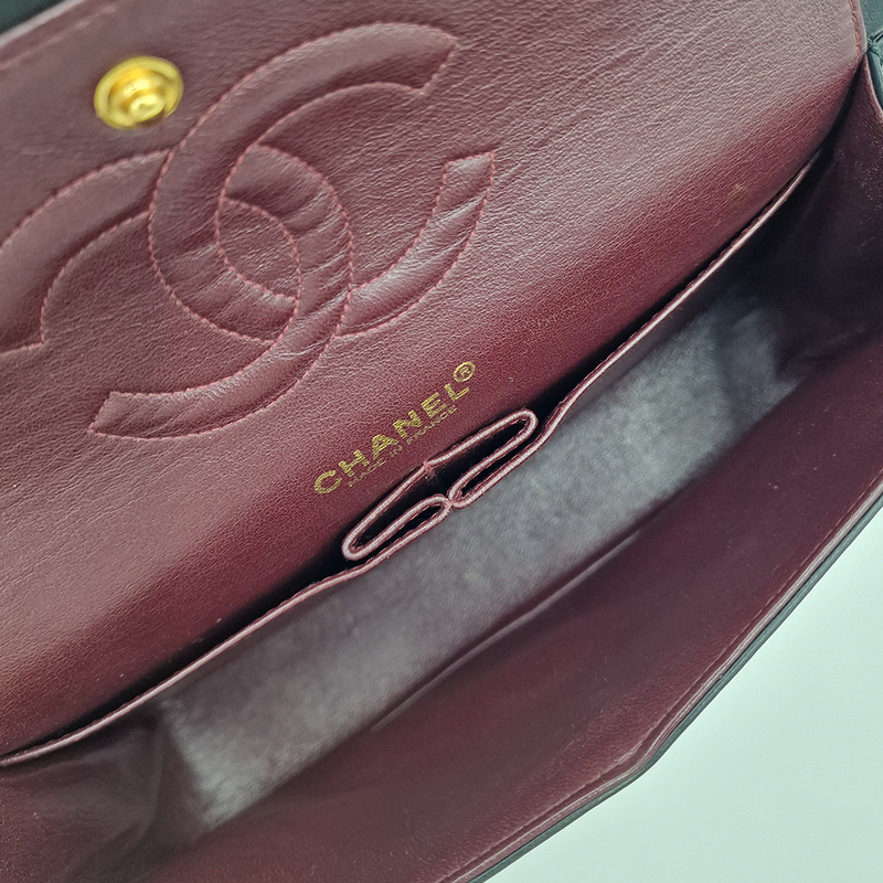 CLASSIC DOUBLE FLAP MEDIUM
