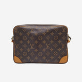 MONOGRAM CANVAS NILE MM