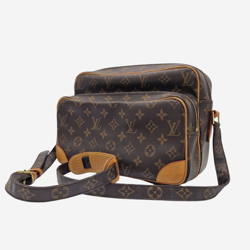 MONOGRAM CANVAS NILE MM