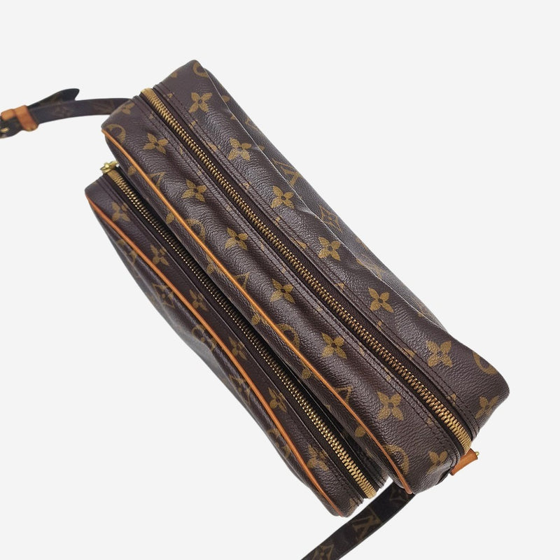 MONOGRAM CANVAS NILE MM