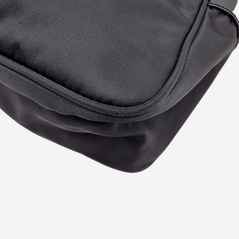MESSENGER NYLON CROSSBODY