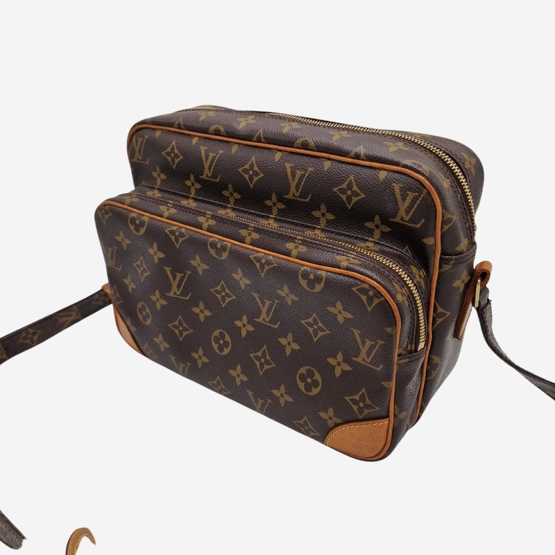 MONOGRAM CANVAS NILE MM