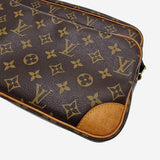 MONOGRAM CANVAS NILE MM