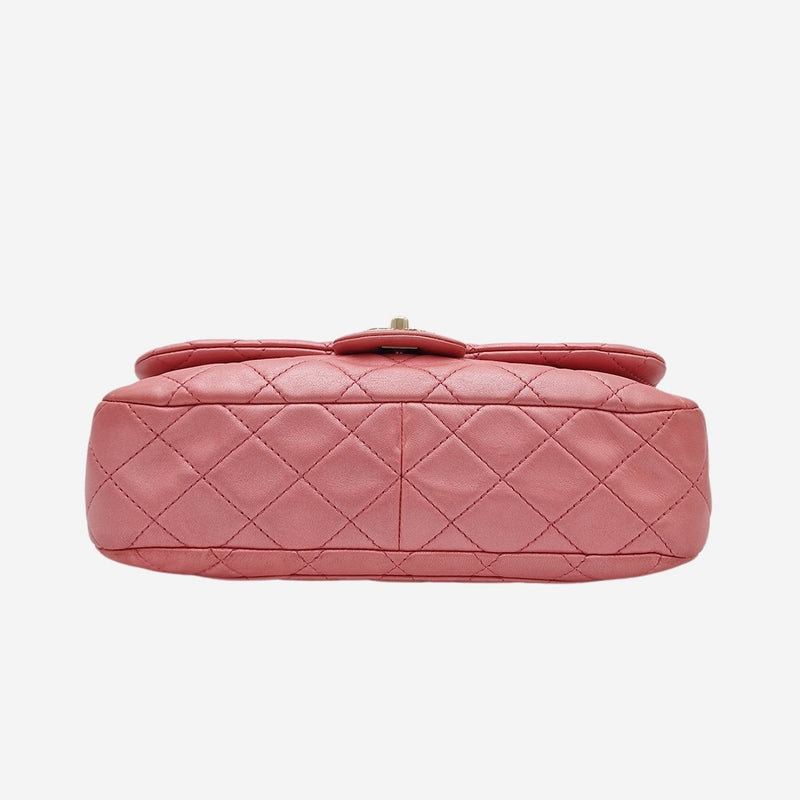 PEARLY PINK CLASSIC JEWELED FLAP BAG