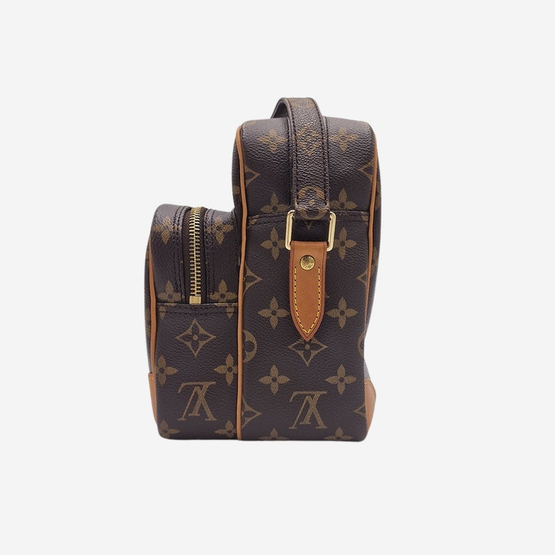 MONOGRAM CANVAS NILE MM