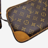 MONOGRAM CANVAS NILE MM