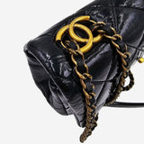 Sjælden SMALL PATENT GOATSKIN CC EYELET FLAP