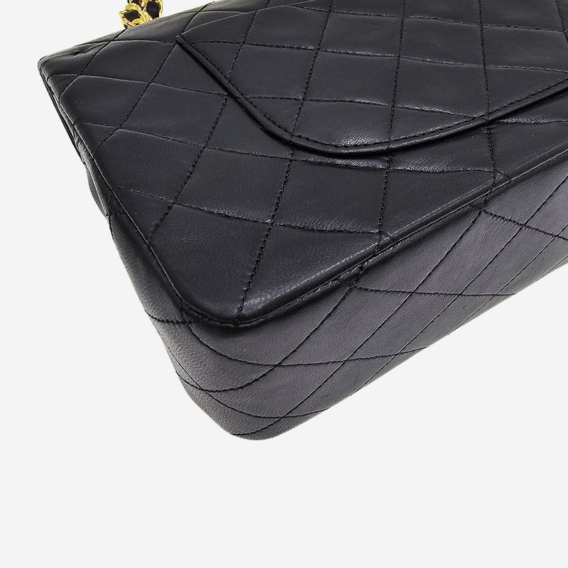 CLASSIC DOUBLE FLAP MEDIUM