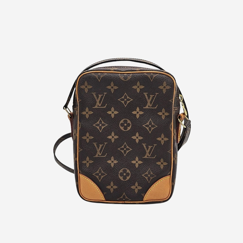 MONOGRAM CANVAS AMAZONE