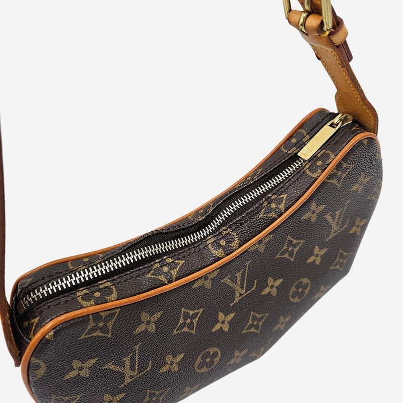 MONOGRAM CANVAS CROISSANT PM