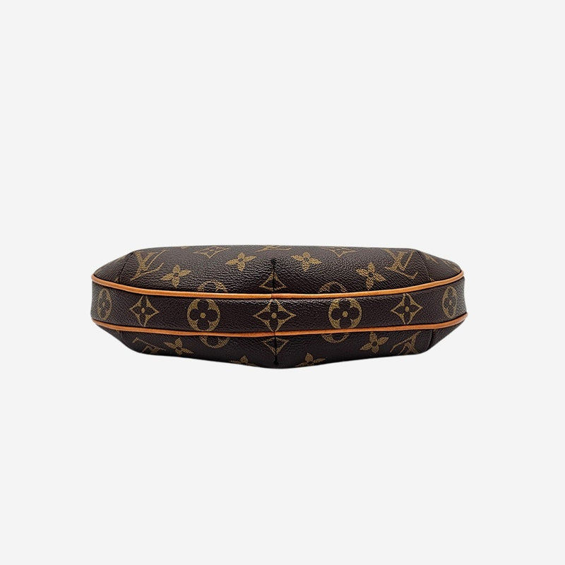MONOGRAM CANVAS CROISSANT PM