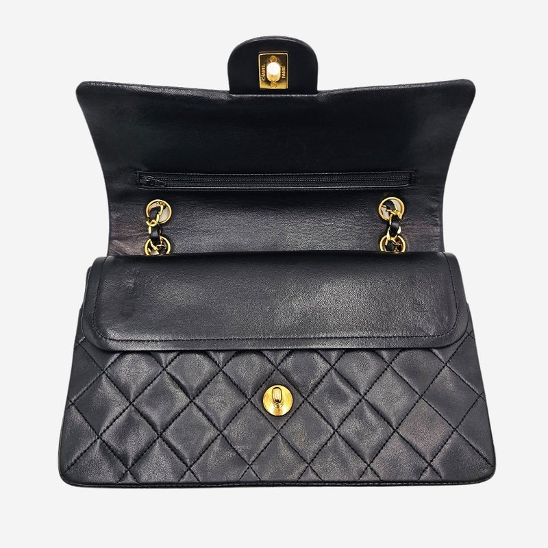 CLASSIC DOUBLE FLAP MEDIUM