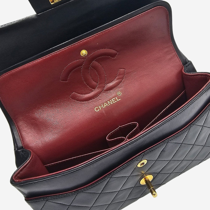 CLASSIC DOUBLE FLAP MEDIUM