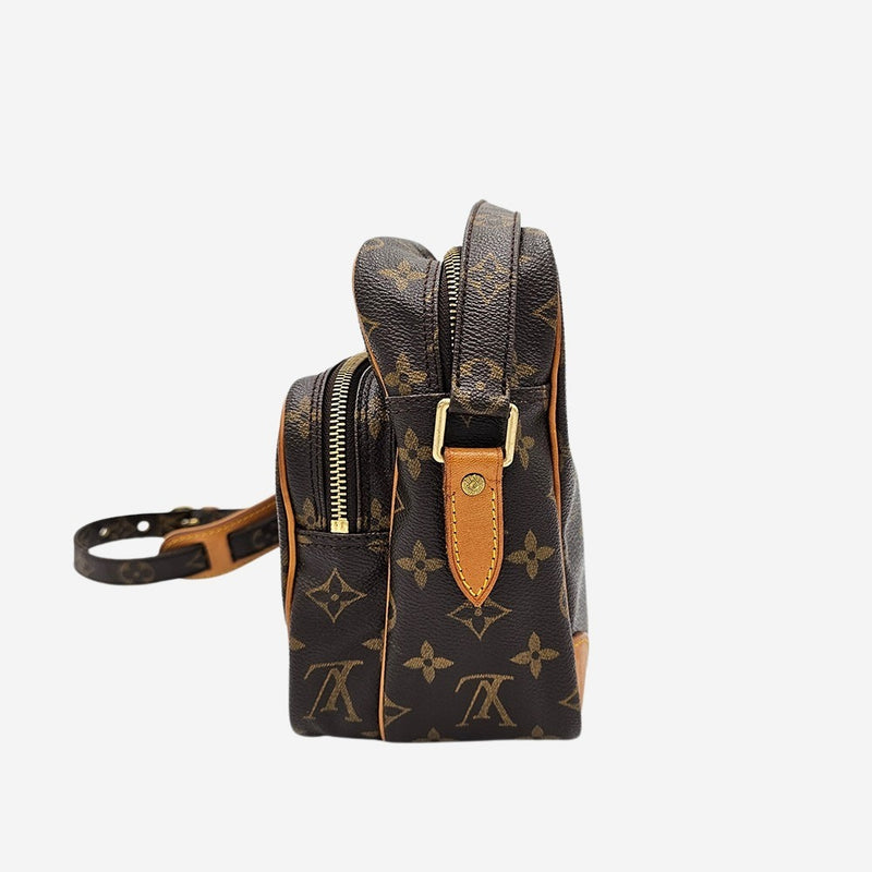 MONOGRAM CANVAS NILE MM